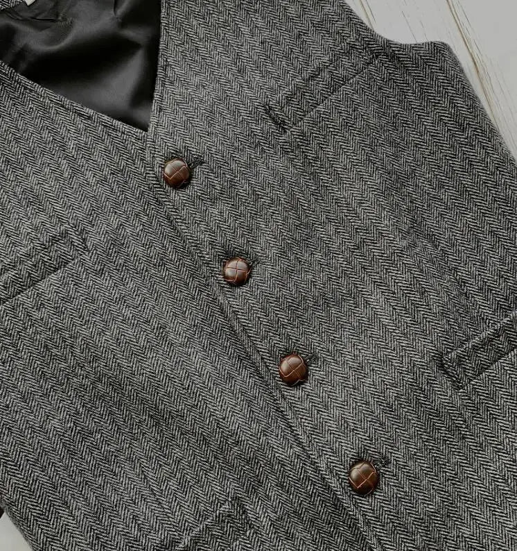 Lewis | Elegant Gilet for Men