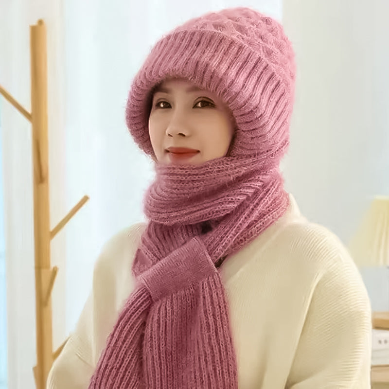 Mia | Comfortable Knitted Hat and Scarf